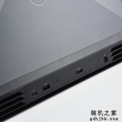 谁最值得买?8款热门游戏本横评 谁最值得买?8款热门游戏本横评