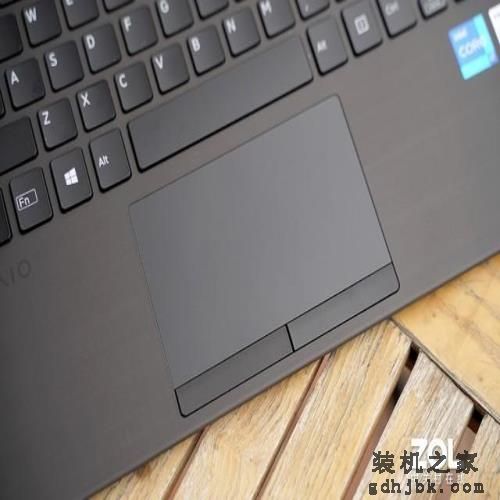 999克全碳纤维机身 VAIO Z 2021旗舰商务本评测