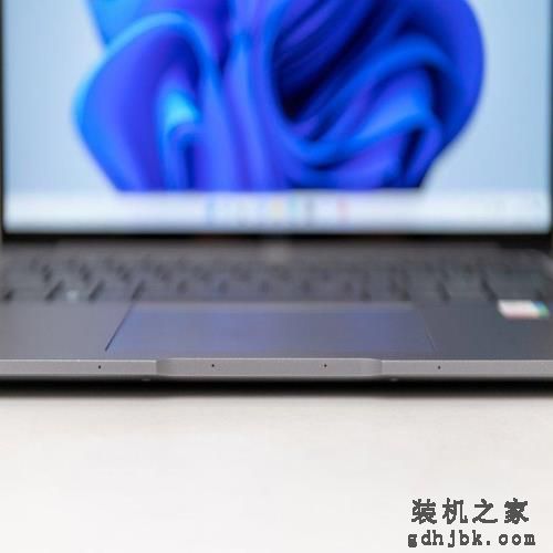 荣耀MagicBook V 14 2022评测：体验更智能的旗舰商务本