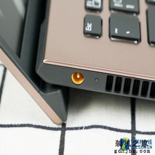 最理想的商务办公本就该是这样 VAIO SX14评测