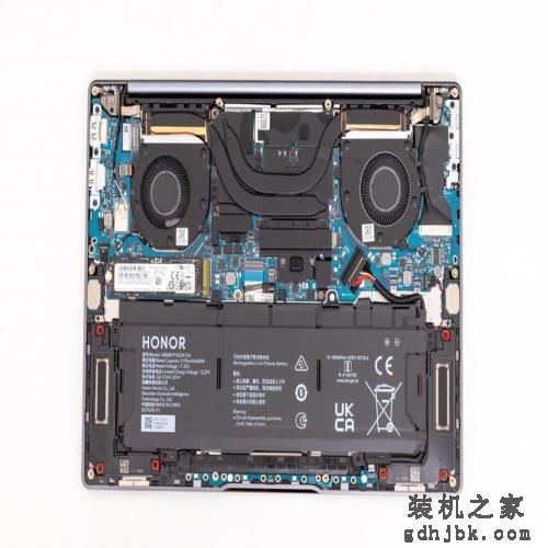 荣耀MagicBook V 14 2022评测：体验更智能的旗舰商务本