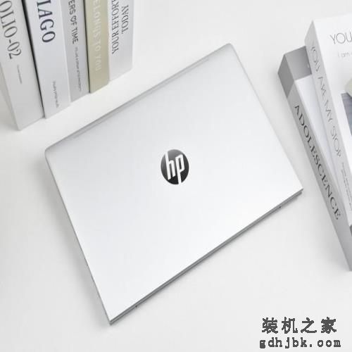 新职场精英选购笔记本都看重什么?哪款值得选 新职场精英选购笔记本都看重什么?哪款值得选