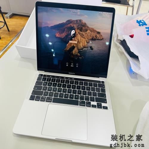 【奔流·记者帮】新买的苹果笔记本电脑是个“二手货”？