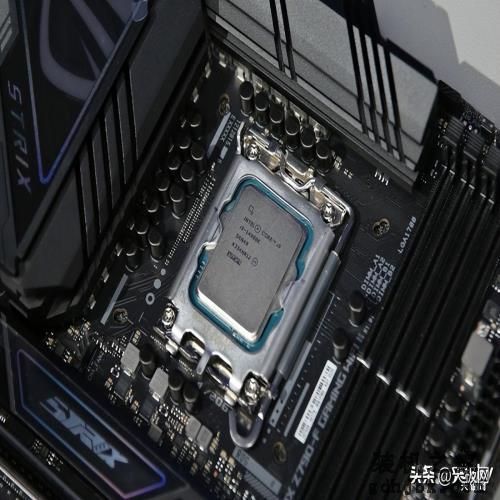 酷睿i9-14900K首发评测：开箱即有6.0GHz，性能向上一小步