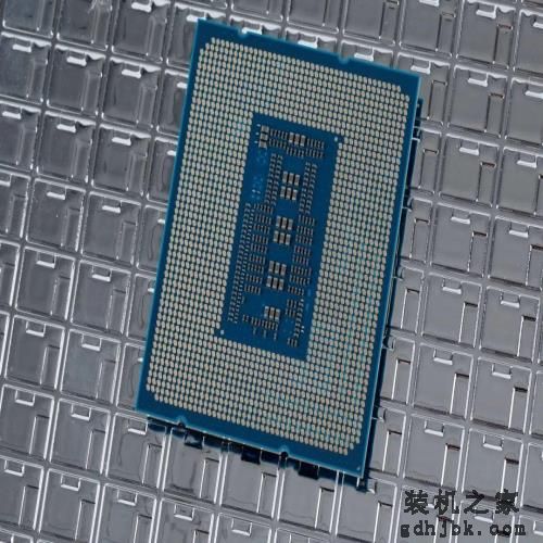 体验6.4GHz+DDR5 8400的极速快感——英特尔酷睿i9-13900KS处理器深度测试