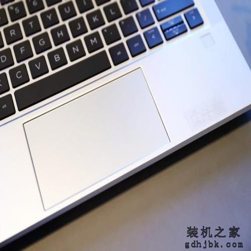 1kg超轻机身不到5千元！惠普ProBook 635 G8商务本评测