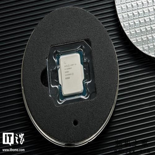 英特尔13代酷睿i9-13900KS评测：出厂6GHz，超频6.3GHz！