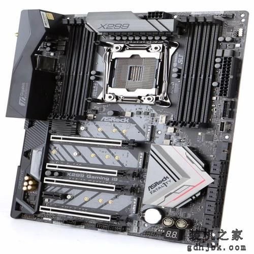 18核的英特尔处理器有啥用？Core i9-7980XE深度评测，结果亮眼！