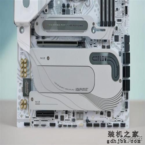 七彩虹iGame Z790D5 FLOW V20评测：酷睿i9满血释放 2K价位无对手
