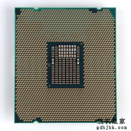 可能是定价最低的英特尔新旗舰处理器，酷睿i9-10980XE首测
