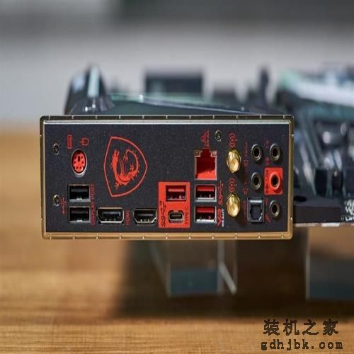 14纳米工艺的极限!i9-9900K首发评测:无可争议的性能王者 14纳米工艺的极限!i9-9900K首发评测:无可争议的性能王者