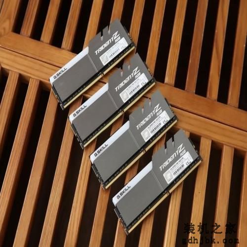 地表最强的消费级处理器！Intel Core i9-7980XE评测
