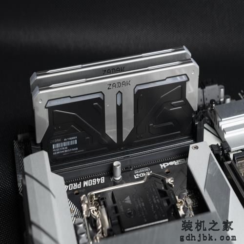 曾经的i7，现在的i3，Intel第十代i3处理器横向评测