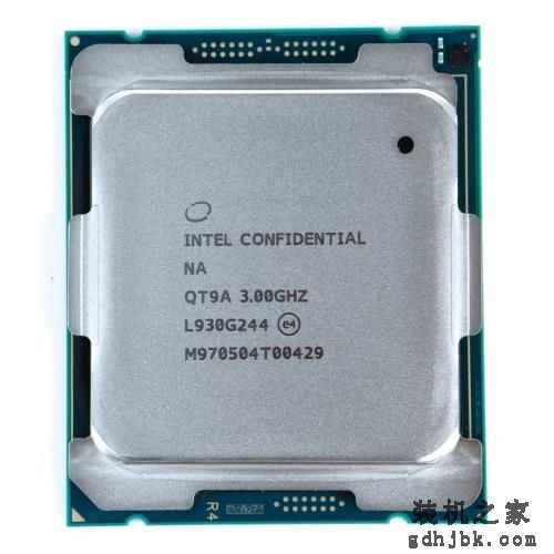 可能是定价最低的英特尔新旗舰处理器，酷睿i9-10980XE首测