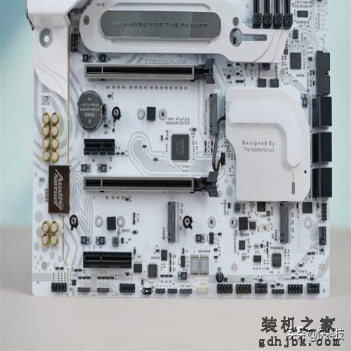 七彩虹iGame Z790D5 FLOW V20评测：酷睿i9满血释放 2K价位无对手