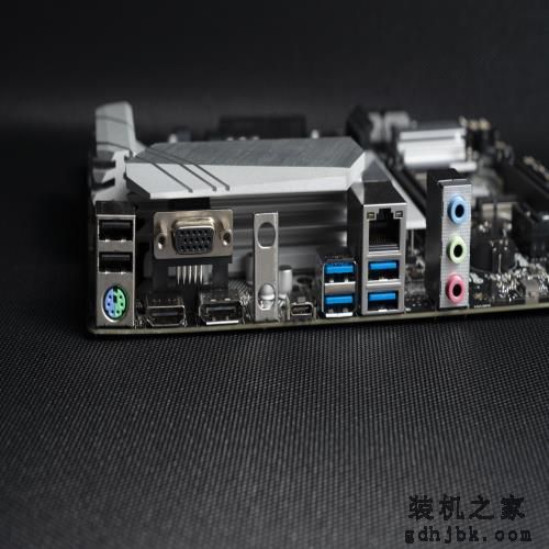 曾经的i7，现在的i3，Intel第十代i3处理器横向评测
