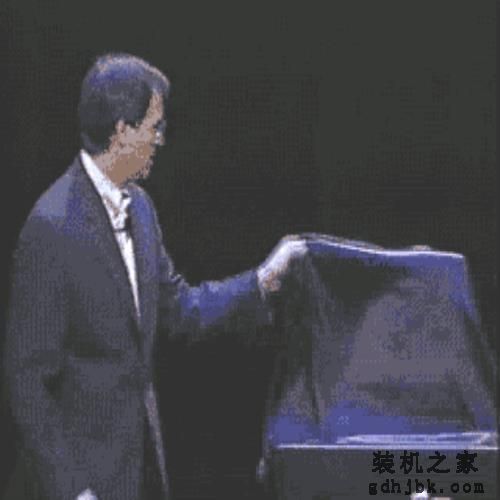 MacBook进化史：从惊艳全场到被疯狂吐槽，苹果做错了啥？