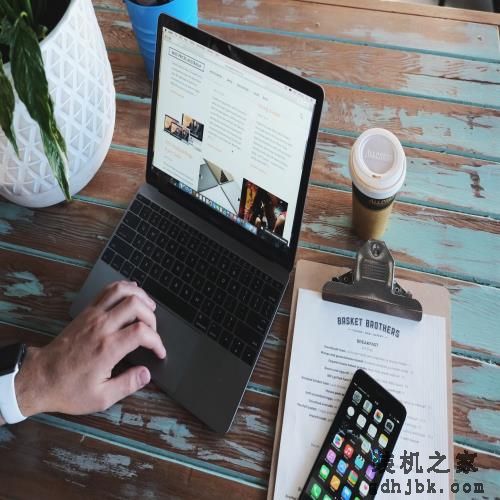 MacBook进化史：从惊艳全场到被疯狂吐槽，苹果做错了啥？