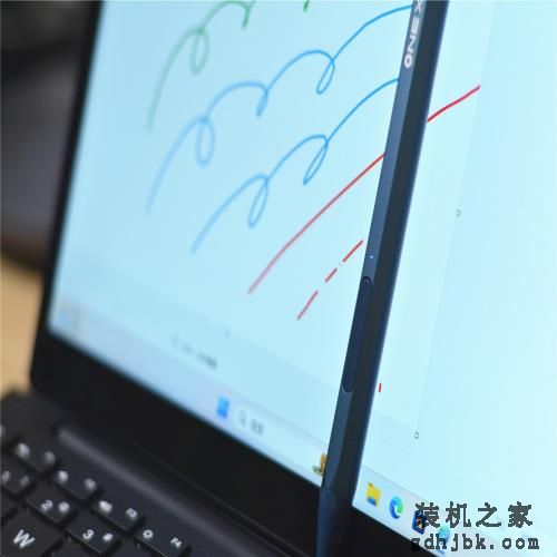 i7处理器+10.1英寸2K触控屏+真皮机身，国产“迷你型”轻薄本评测