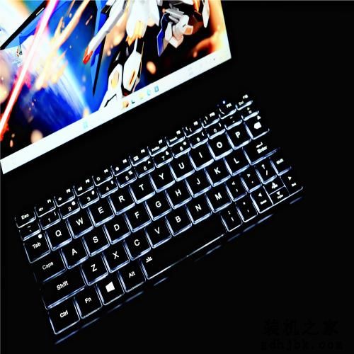 i7处理器+10.1英寸2K触控屏+真皮机身，国产“迷你型”轻薄本评测