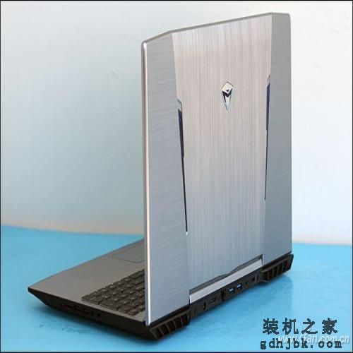 八代酷睿i7有多强？机械师“悍狼”T90-T6C评测