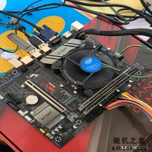 700多元的英特尔10代酷睿I5处理器有多香？解决单核睿频BUG