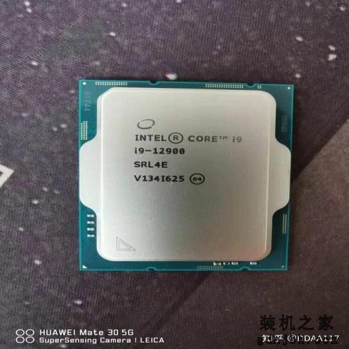 英特尔酷睿 i9-12900、i5-12600、i5-12500、i5-12400 实物曝光