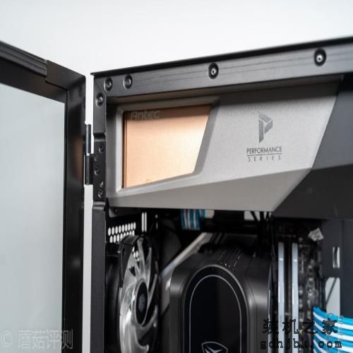 显卡中的钉子户是什么水平？七彩虹GTX 1080Ti显卡 评测
