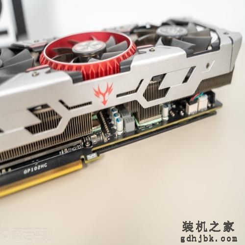显卡中的钉子户是什么水平？七彩虹GTX 1080Ti显卡 评测