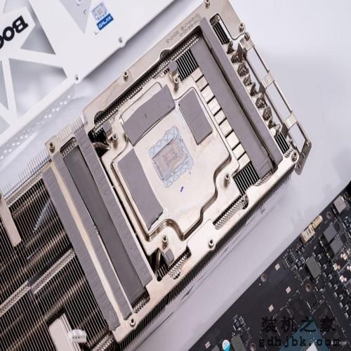 影驰GeForce RTX 4080 SUPER星曜OC显卡评测:更强也更有性价比! 影驰GeForce RTX 4080 SUPER星曜OC显卡评测:更强也更有性价比!