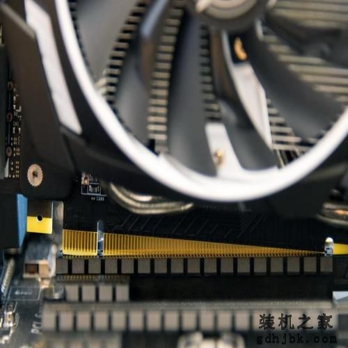 当下设计和性能最佳的显卡——微星GTX 1080 Ti评测