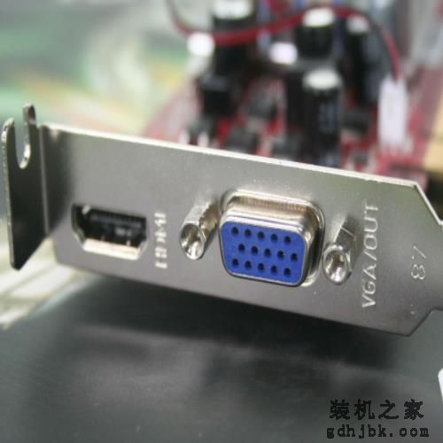 如何评价GTX1080Ti？网友：老黄刀法简直神了