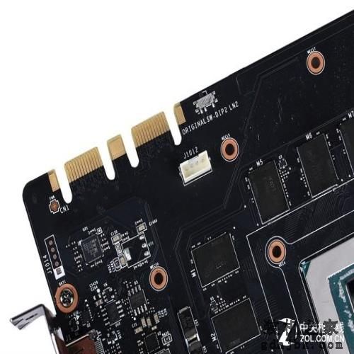 8999元超频王 微星GTX 1080 Ti闪电评测